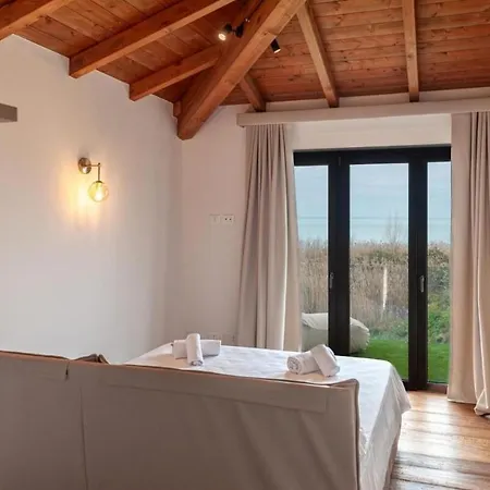 וילה Trasimeno La Torricella (Magione)