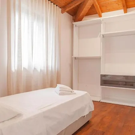 Trasimeno La فيلة *